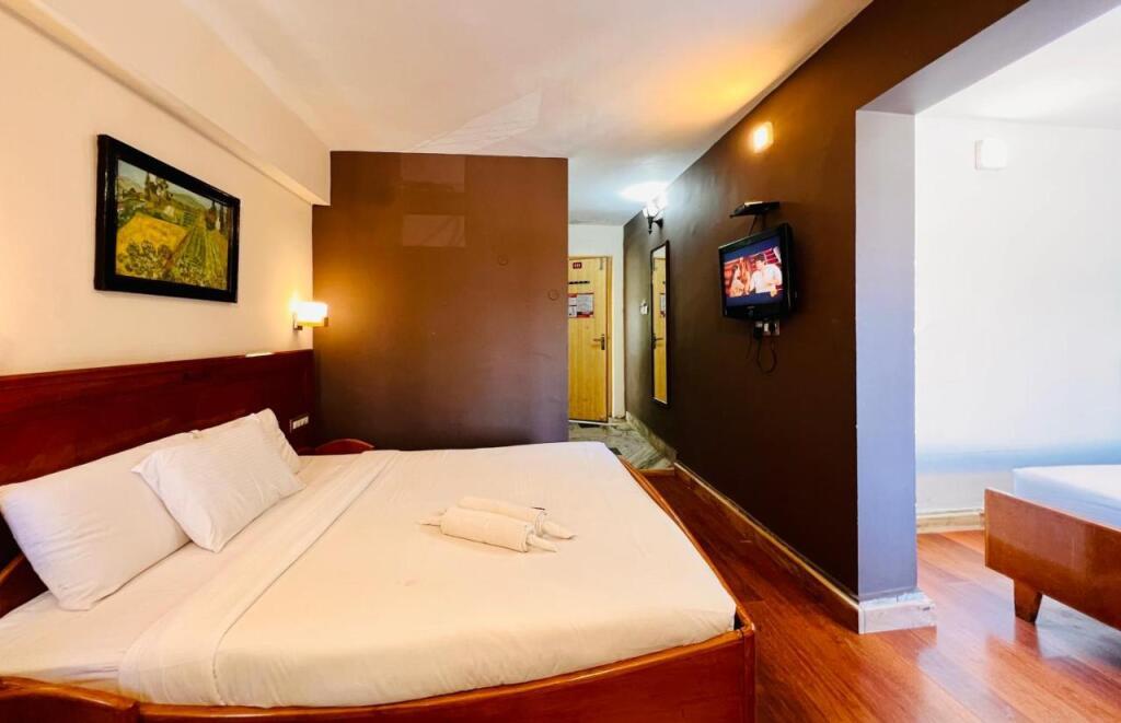 Кодайканал: Hotel JC Grand Kodaikanal