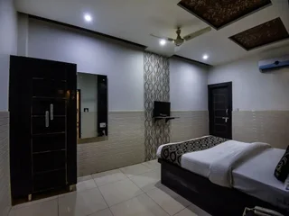 Агра: OYO 15769 Hotel Alpine Inn