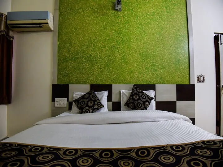Агра: OYO 15769 Hotel Alpine Inn