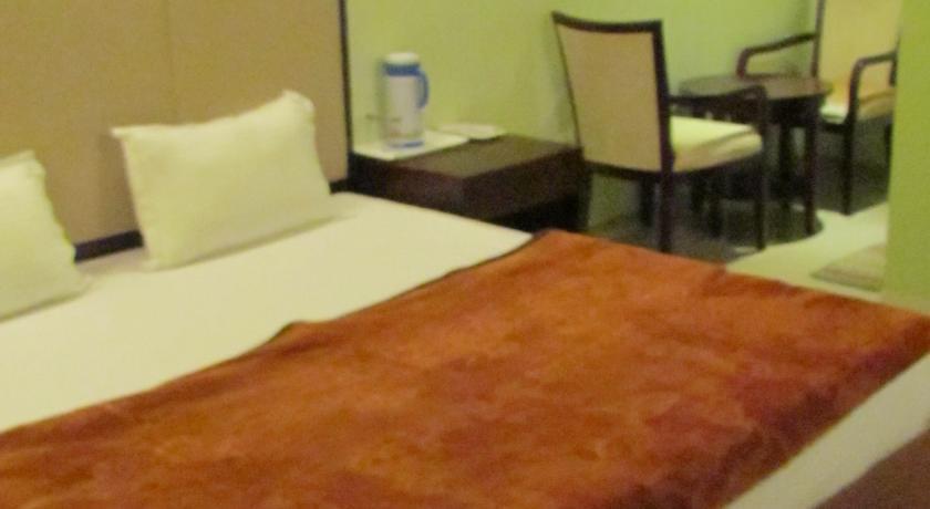 Ахмедабад: Hill Park Inn