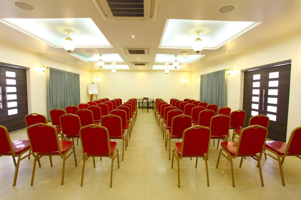 Даполи: The Fern Samali Resort Dapoli, Series by Marriott