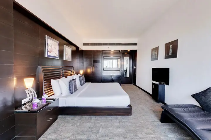 Пуна: E-Square The Fern Pune, Series by Marriott