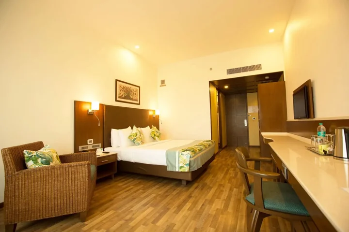Пуна: E-Square The Fern Pune, Series by Marriott