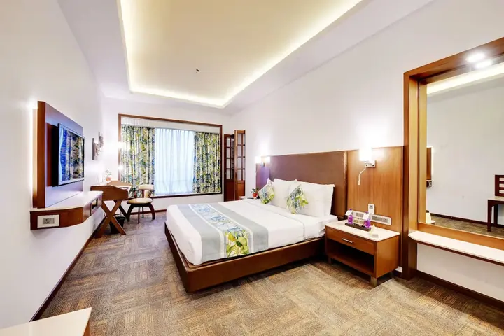 Пуна: E-Square The Fern Pune, Series by Marriott