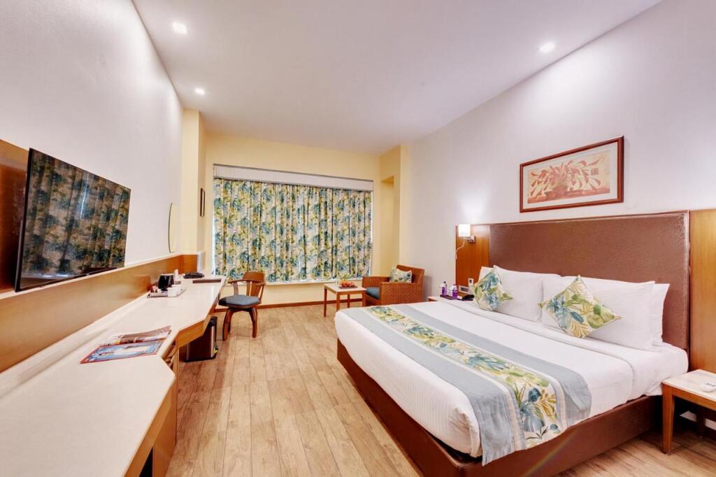 Пуна: E-Square The Fern Pune, Series by Marriott