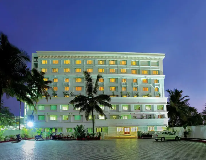Атирапалли: Hotel Airlink Castle