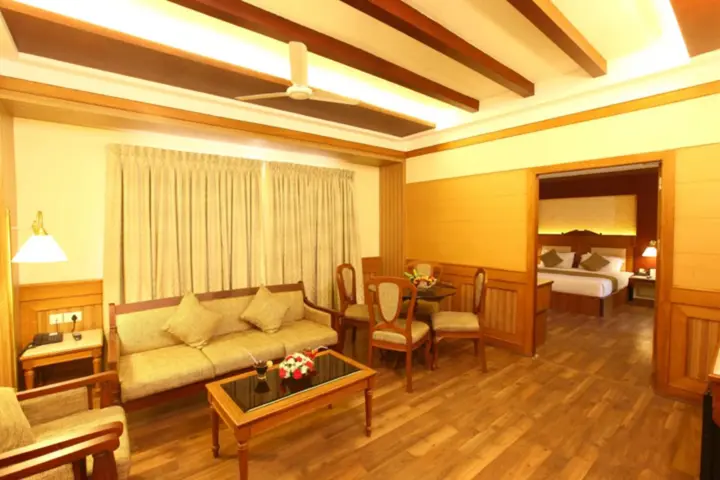 Атирапалли: Hotel Airlink Castle