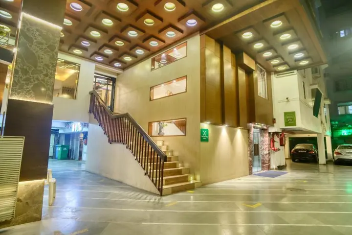Колката: Roland Hotel