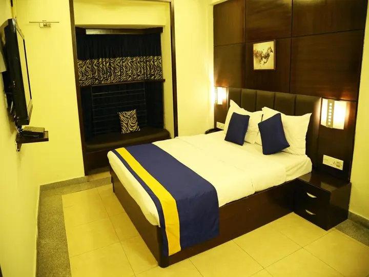 Колката: Roland Hotel