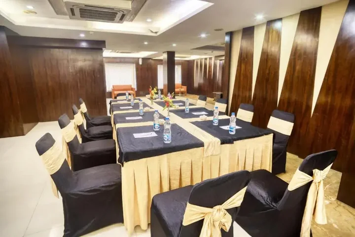 Колката: Roland Hotel