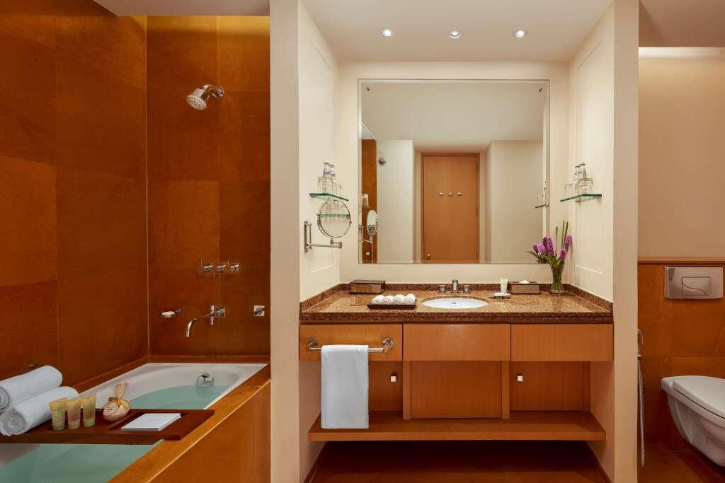 Мумбаи: Grand Hyatt Mumbai Hotel and Serviced Apartments