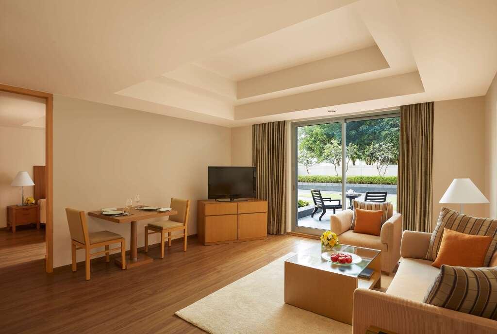 Мумбаи: Grand Hyatt Mumbai Hotel and Serviced Apartments