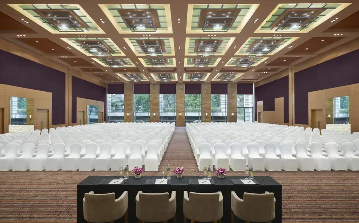 Мумбаи: Grand Hyatt Mumbai Hotel and Serviced Apartments