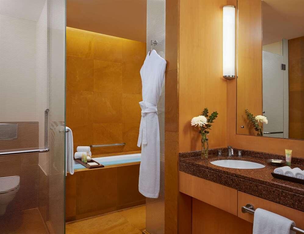Мумбаи: Grand Hyatt Mumbai Hotel and Serviced Apartments
