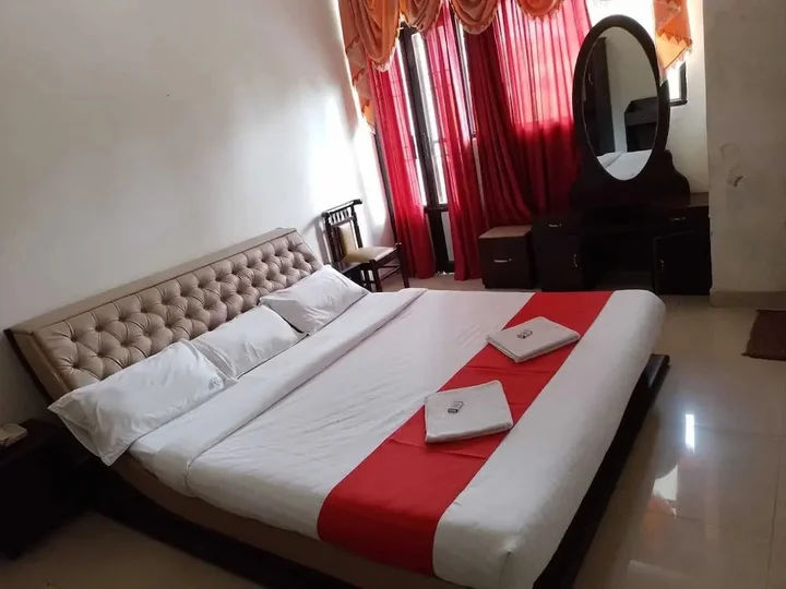 Кодайканал: RJ Inn Hotel