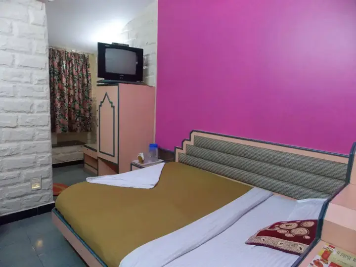 Hotel Everest — фото 1