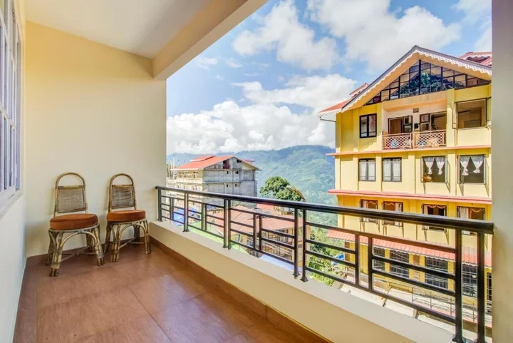 Пеллинг: Summit Newa Regency