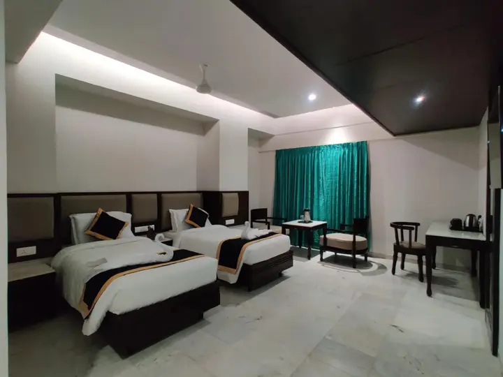 Мадурай: Hotel Saratharajans