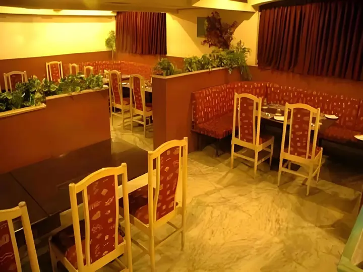 Мадурай: Hotel Saratharajans