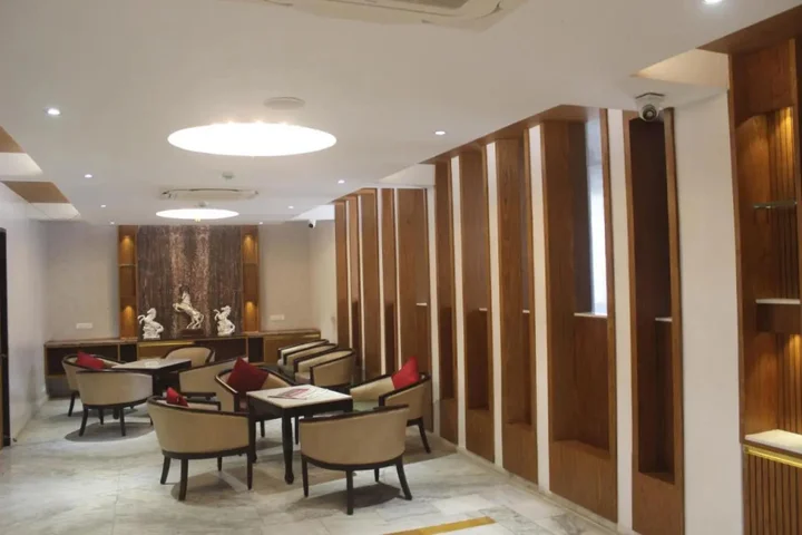 Мадурай: Hotel Saratharajans