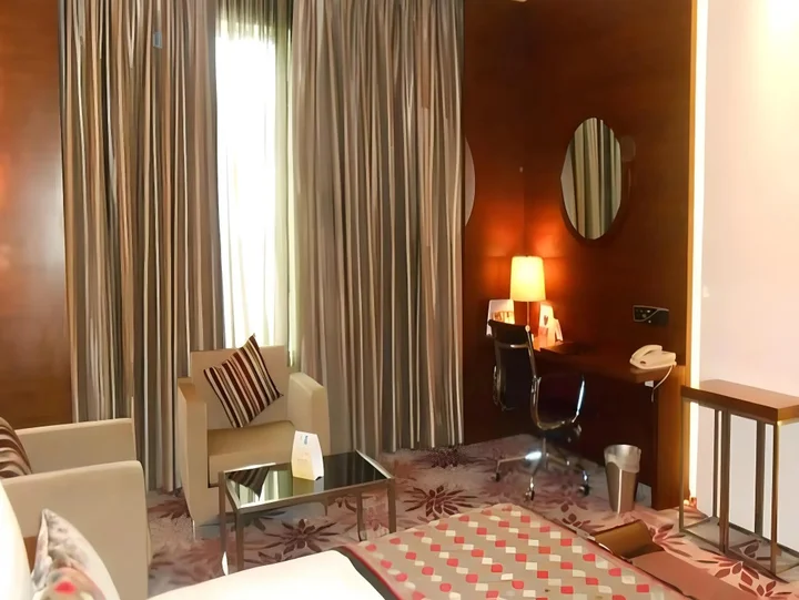 Колката: Pride Plaza Hotel, Kolkata