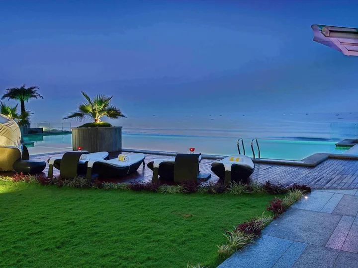 Висакхапатнам: Novotel Visakhapatnam Varun Beach Hotel