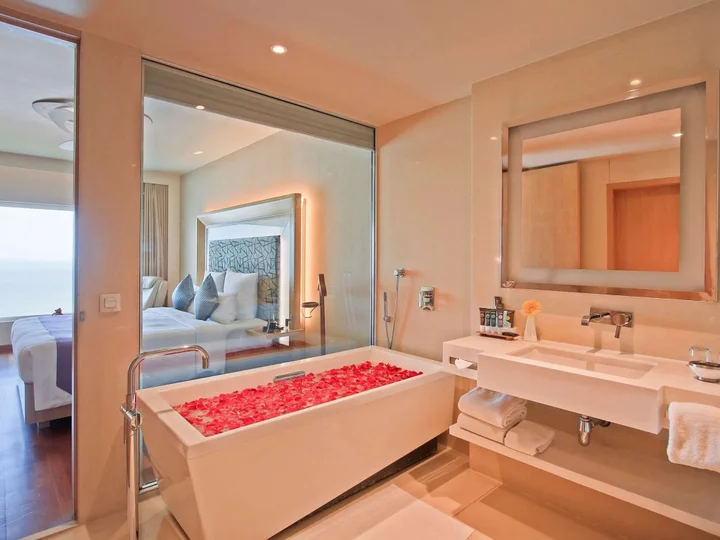 Висакхапатнам: Novotel Visakhapatnam Varun Beach Hotel