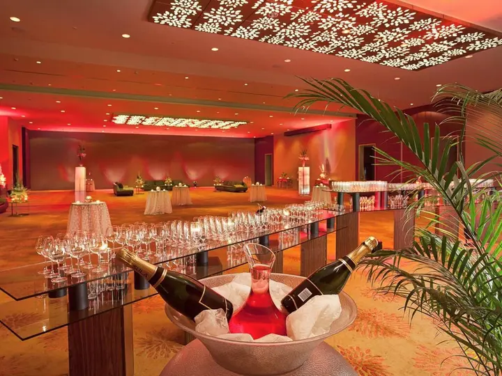 Висакхапатнам: Novotel Visakhapatnam Varun Beach Hotel