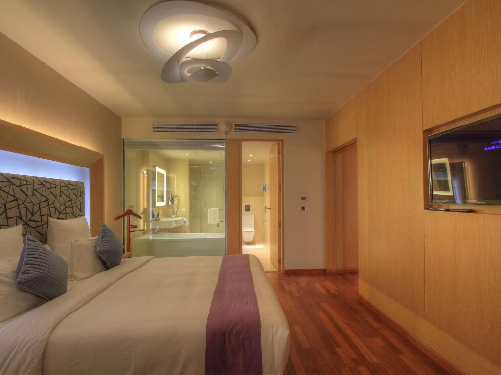 Висакхапатнам: Novotel Visakhapatnam Varun Beach Hotel