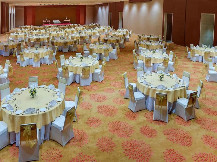 Висакхапатнам: Novotel Visakhapatnam Varun Beach Hotel