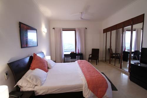 Гуруграм: Luxury Suites and Hotels-Parkfront