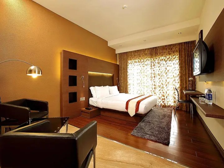 Недумбассери: Flora Airport Hotel and Convention Centre Kochi