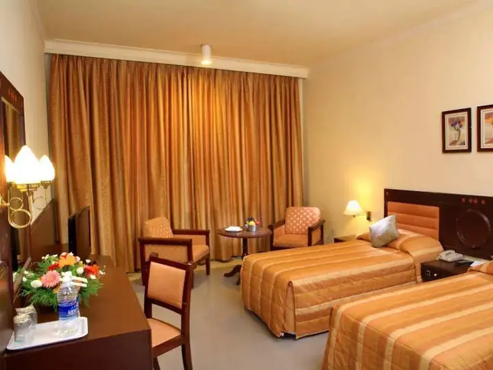 Солагампатти: Sangam Hotel in Thanjavur