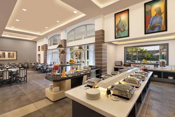 Солагампатти: Sangam Hotel in Thanjavur