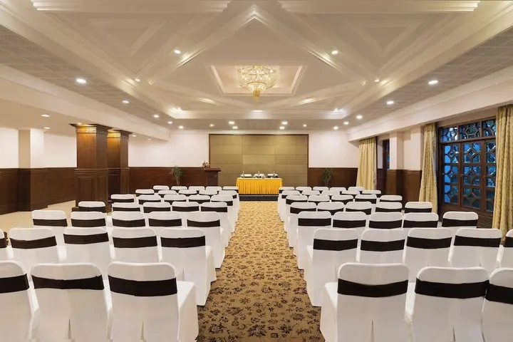 Солагампатти: Sangam Hotel in Thanjavur