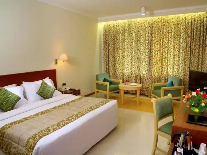 Солагампатти: Sangam Hotel in Thanjavur
