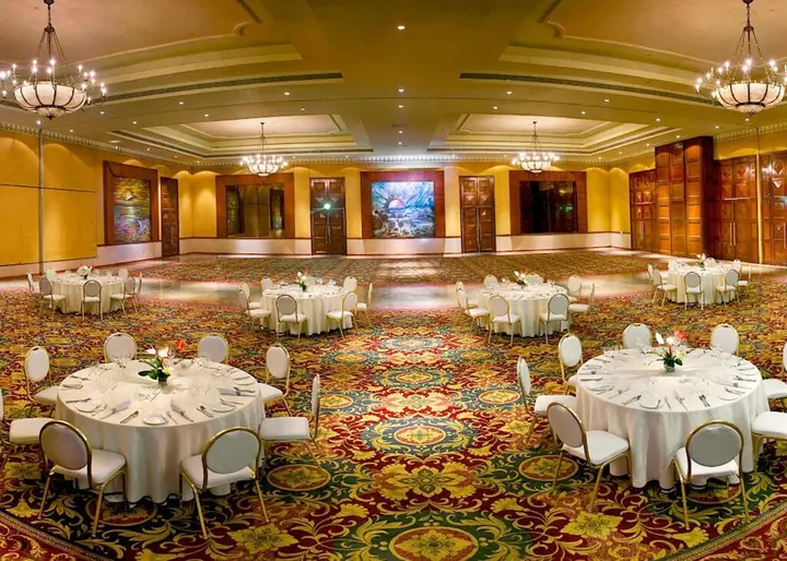 Мумбаи: The LaLiT Mumbai