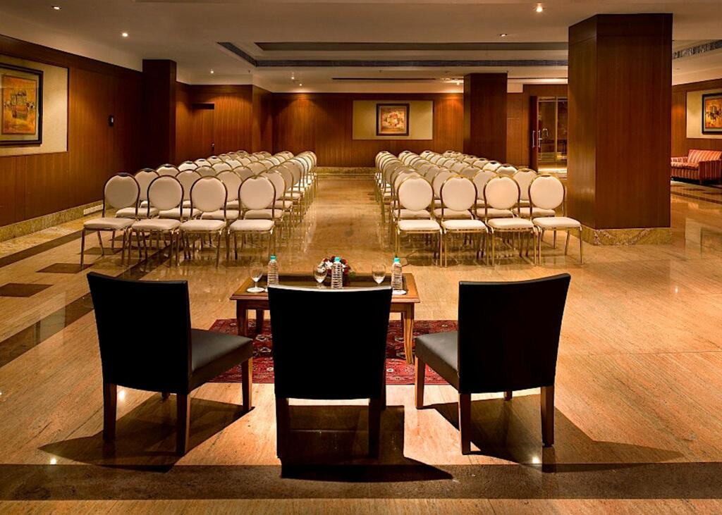 Мумбаи: The LaLiT Mumbai