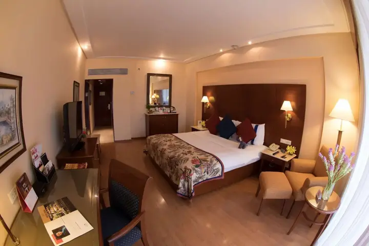 Мумбаи: The LaLiT Mumbai