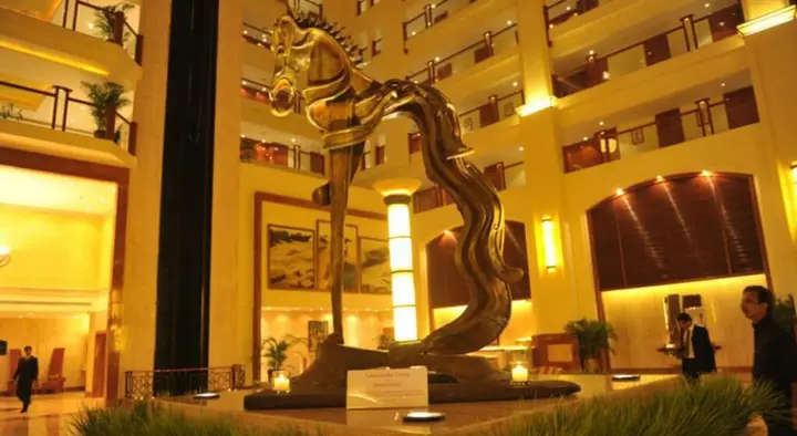 Мумбаи: The LaLiT Mumbai