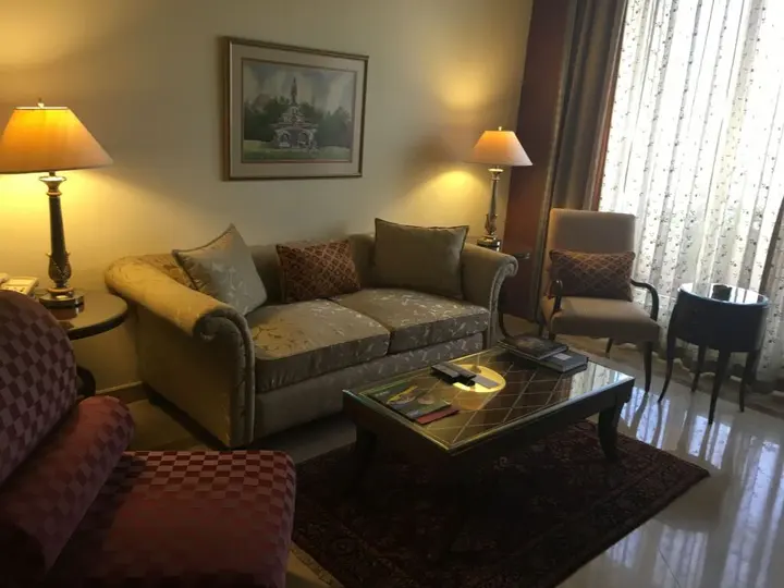 Мумбаи: The LaLiT Mumbai