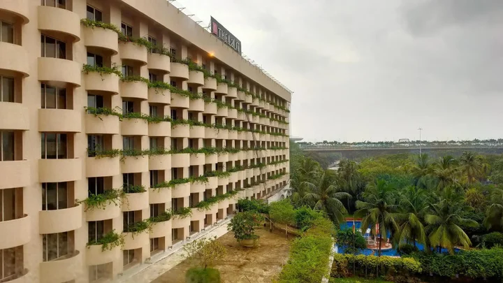 Мумбаи: The LaLiT Mumbai