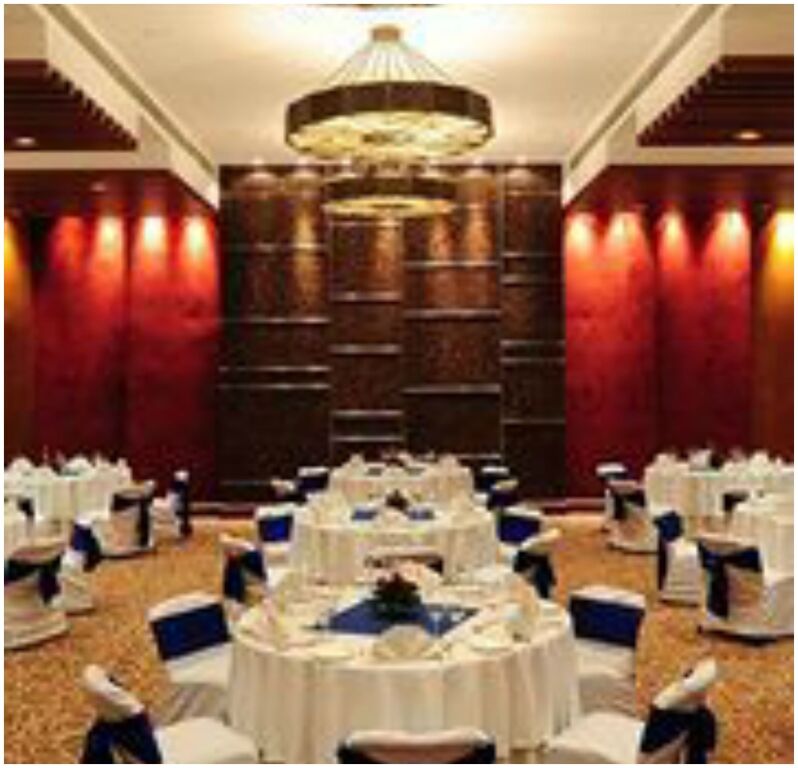 Лонавала: Fariyas Resort Lonavala