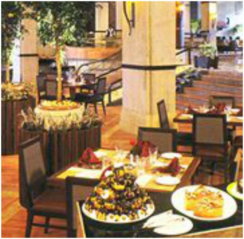 Лонавала: Fariyas Resort Lonavala