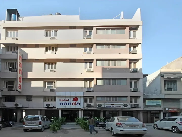 Лудхиана: OYO 926 Hotel Nanda