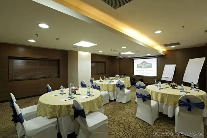 Нью-Дели: Zone Connect by The Park Saket New Delhi