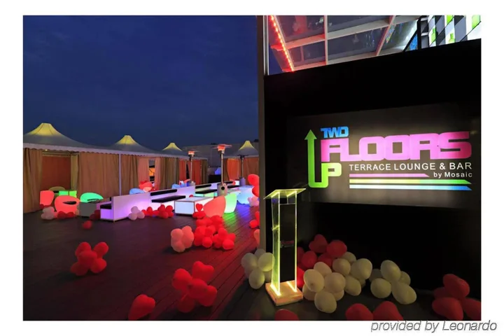 Нью-Дели: Zone Connect by The Park Saket New Delhi
