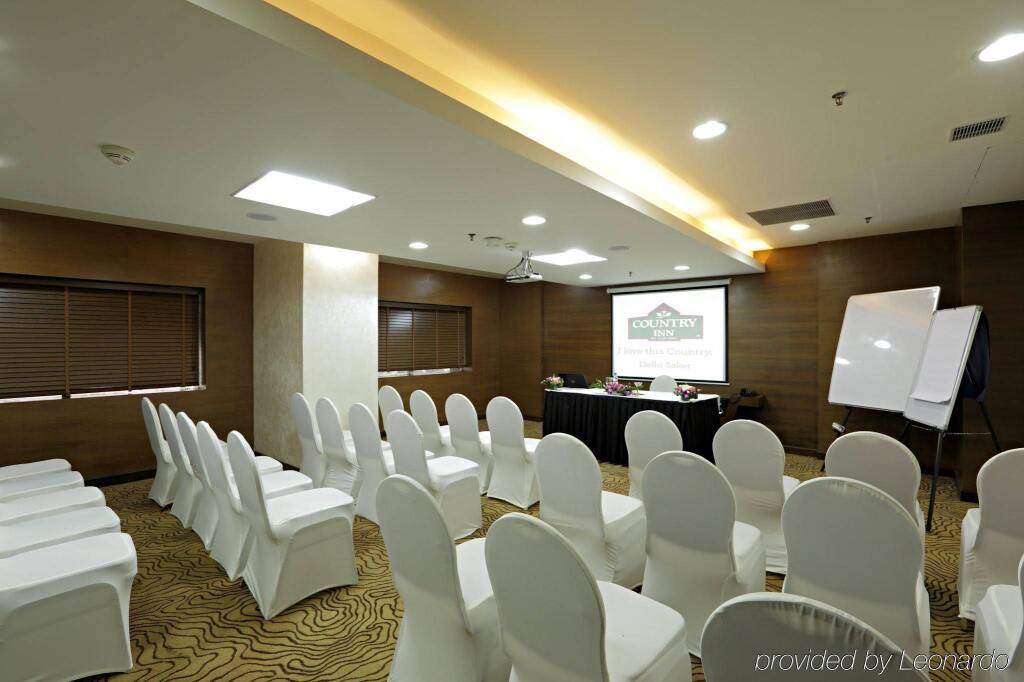Нью-Дели: Zone Connect by The Park Saket New Delhi