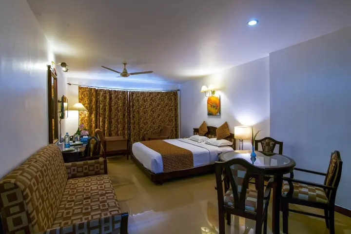 Атирапалли: Golf View Hotel & Suites