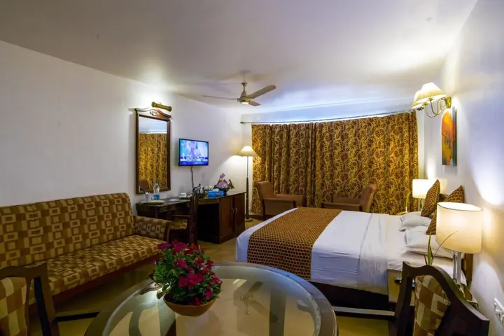 Атирапалли: Golf View Hotel & Suites